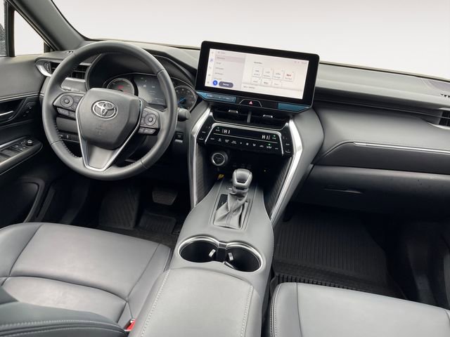 Used 2024 Toyota Venza Nightshade image 10