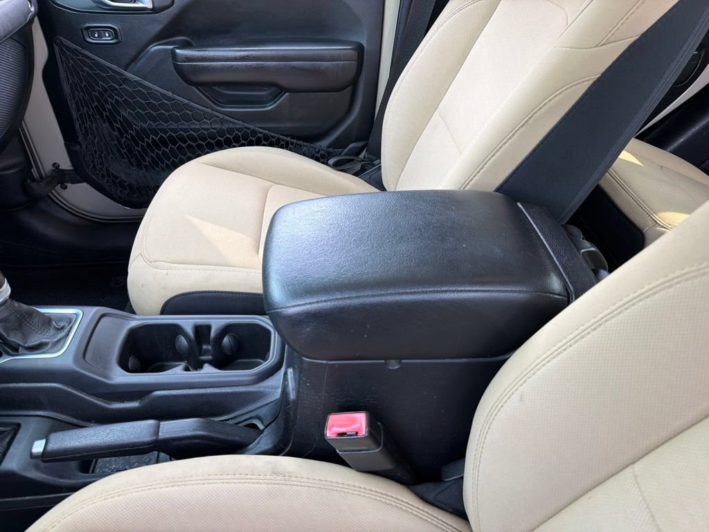 Used 2020 Jeep Gladiator Sport w/ Quick Order Package 24S AWD/4WD image 13