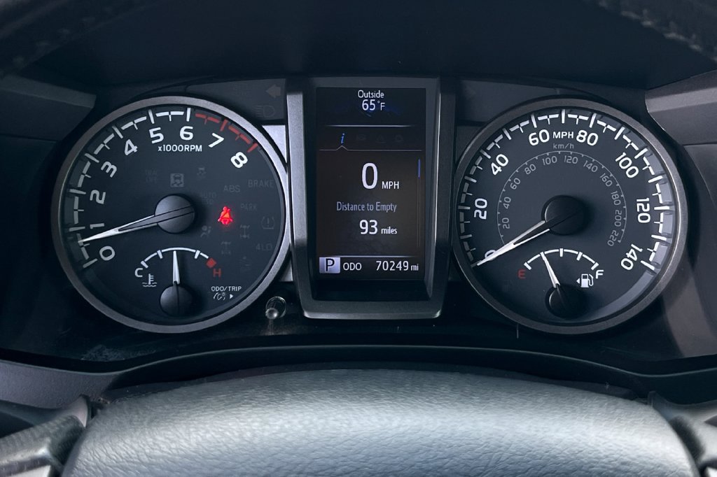 Certified 2020 Toyota Tacoma TRD Off-Road w/ Technology Package AWD/4WD image 27