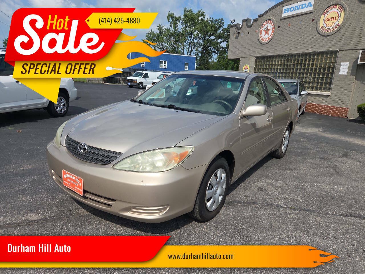 Used 2004 Toyota Camry LE FWD image 1
