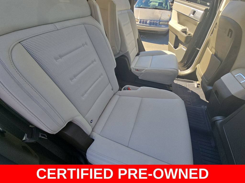 Used 2025 Hyundai Santa Fe Calligraphy AWD/4WD image 11
