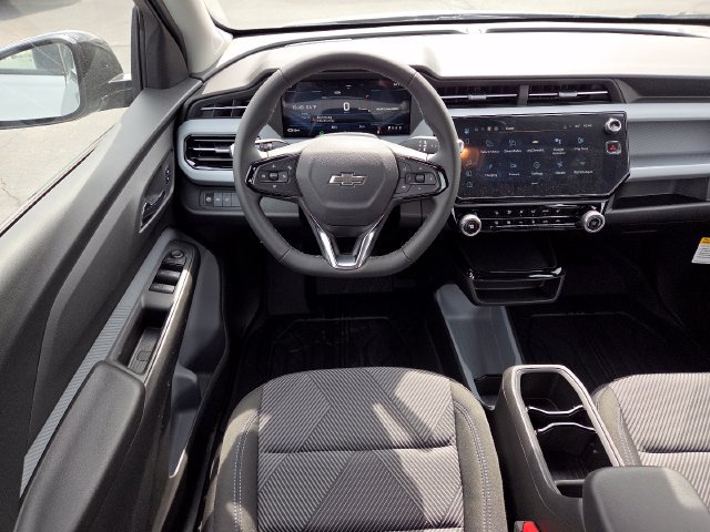 New 2027 Chevrolet Bolt LT w/ Comfort Package FWD image 27