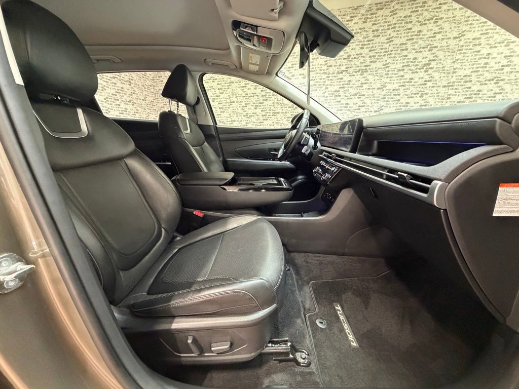 Certified 2025 Hyundai Tucson Limited image 9