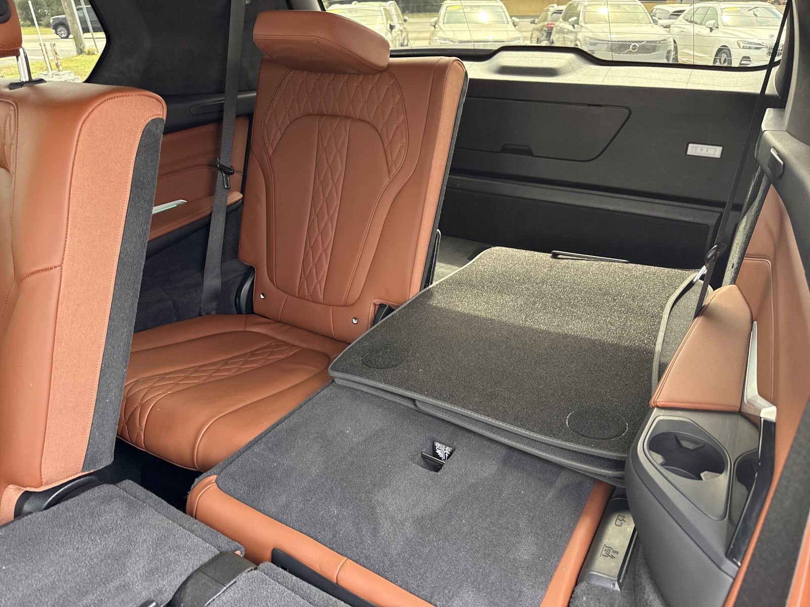 Used 2022 BMW X7 xDrive40i w/ M Sport Package image 13