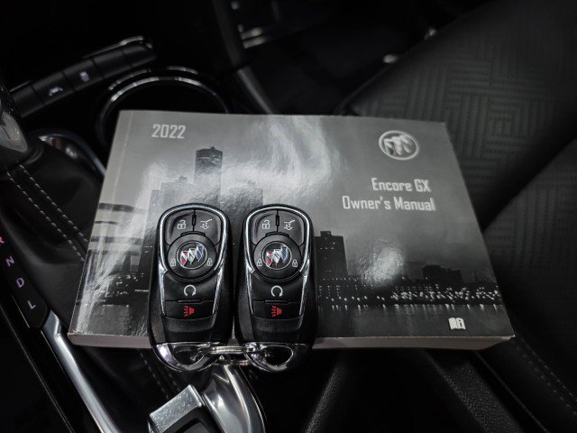 Used 2022 Buick Encore GX Essence FWD image 42