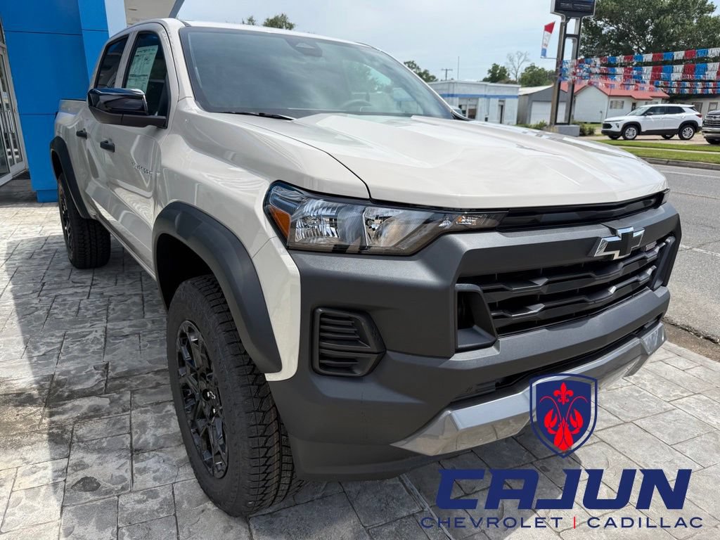 New 2026 Chevrolet Colorado Trail Boss w/ Midnight Edition AWD/4WD image 5