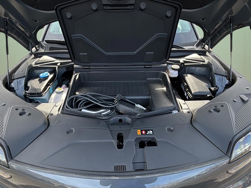 Certified 2023 Genesis GV60 Advanced image 12