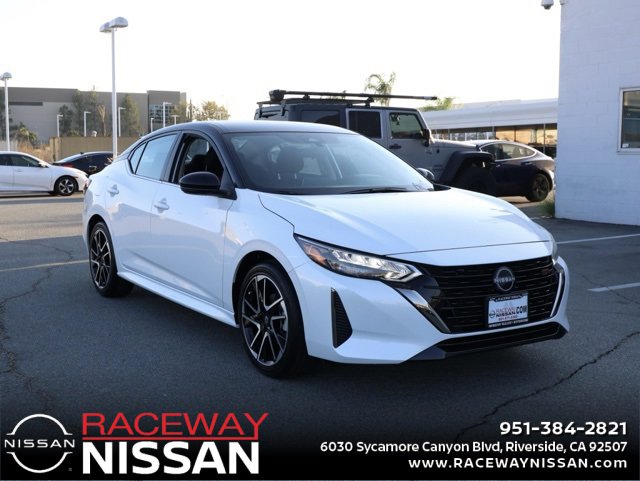 New 2025 Nissan Sentra SR image 1