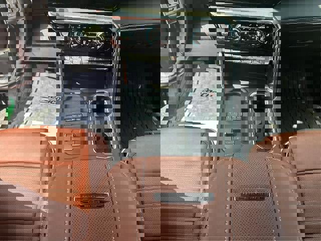 New 2025 GMC Sierra 2500 Denali Ultimate w/ Snow Plow Prep/Camper Package image 27