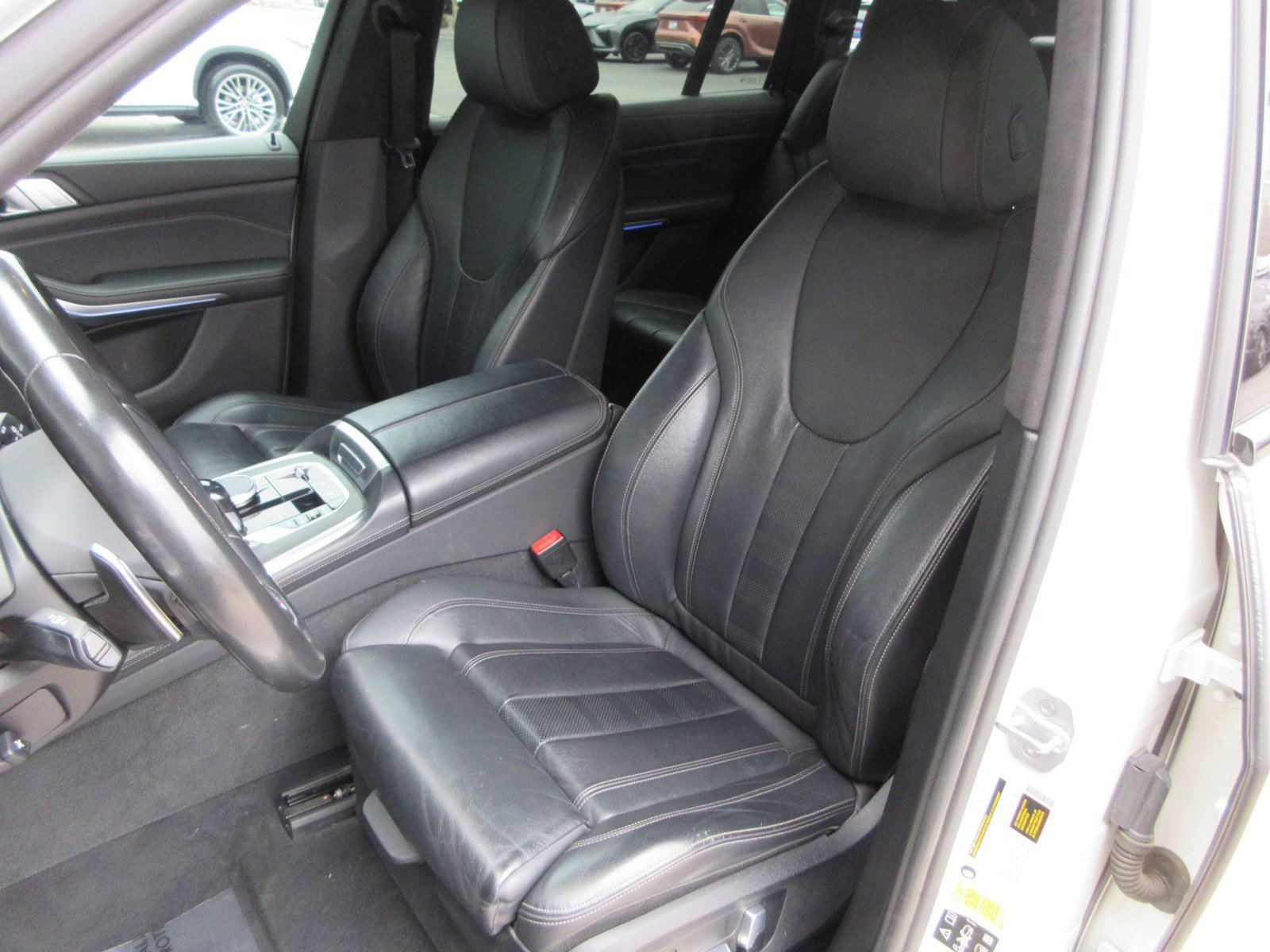 Used 2019 BMW X7 xDrive40i w/ M Sport Package image 33