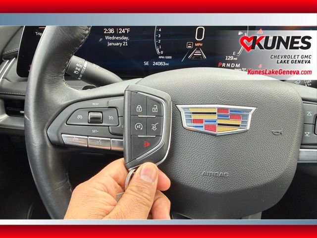 Used 2025 Cadillac XT4 Premium Luxury image 52