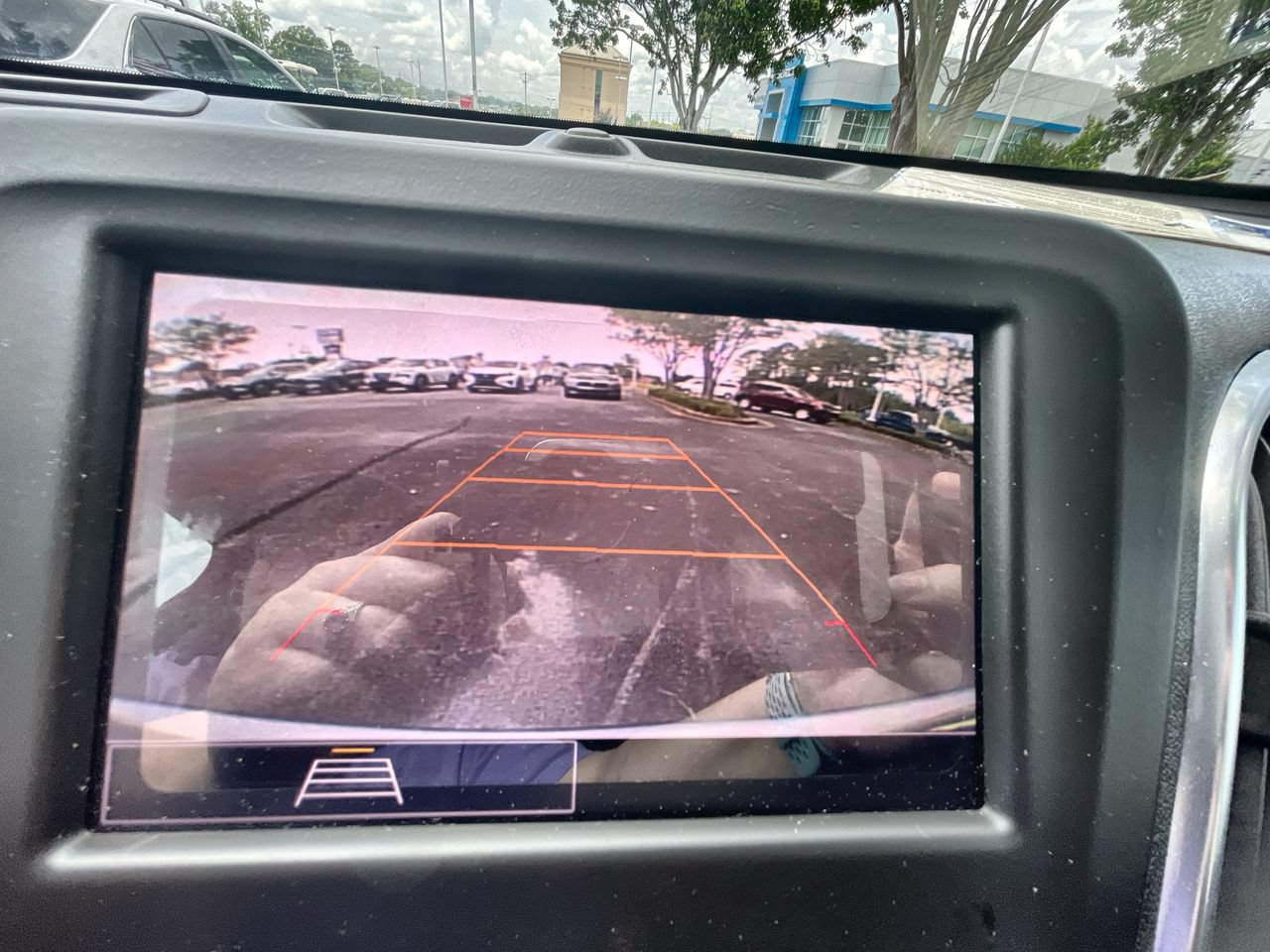 Used 2024 Chevrolet Equinox LT FWD image 15