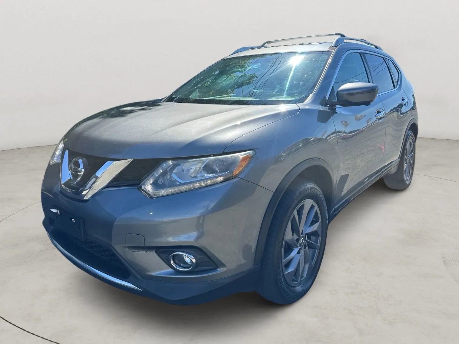 Used 2016 Nissan Rogue SL w/ SL Premium Package