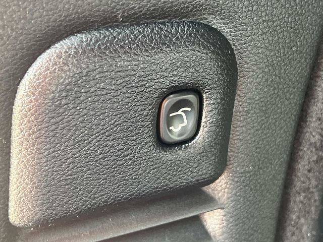 Used 2016 Dodge Durango R/T w/ Blacktop Package AWD/4WD image 13
