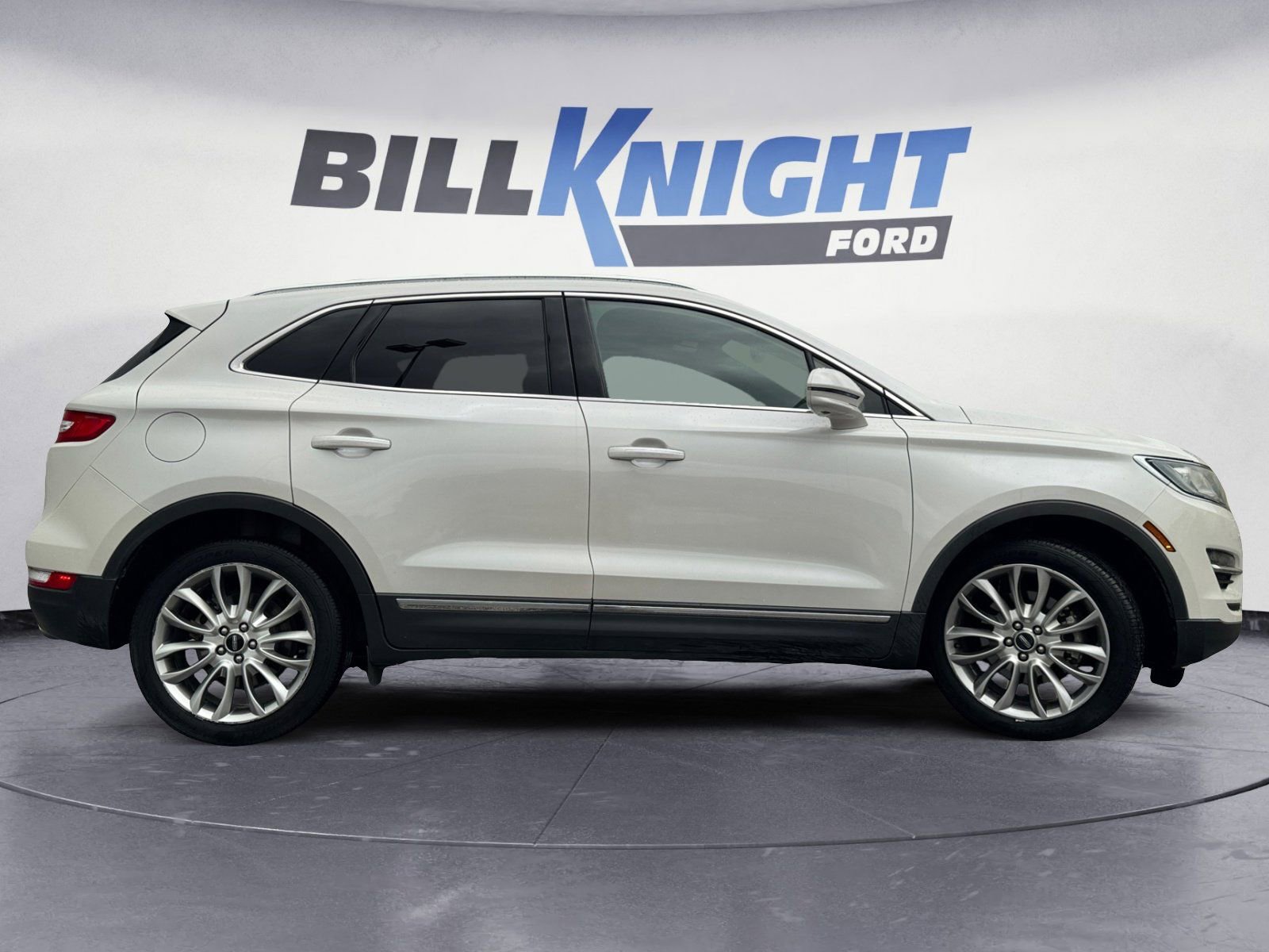 Used 2017 Lincoln MKC Reserve FWD image 6