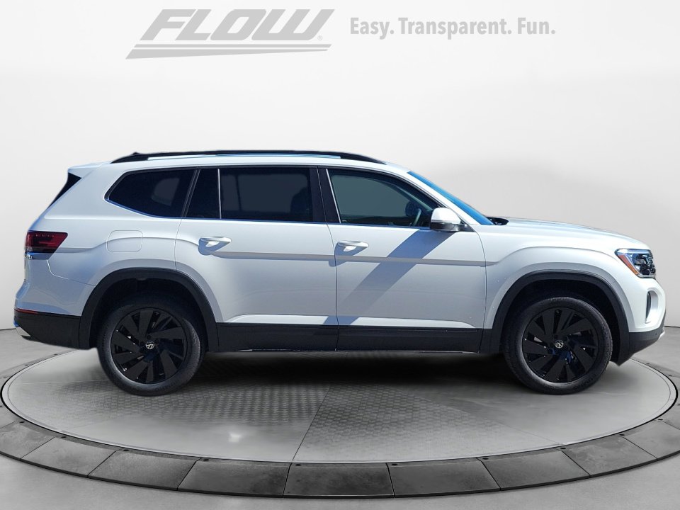 New 2026 Volkswagen Atlas SE image 8