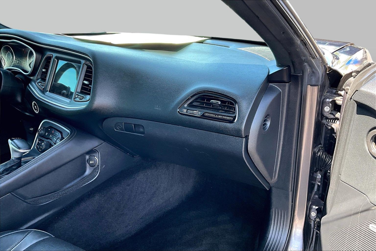Used 2015 Dodge Challenger R/T Plus RWD image 15