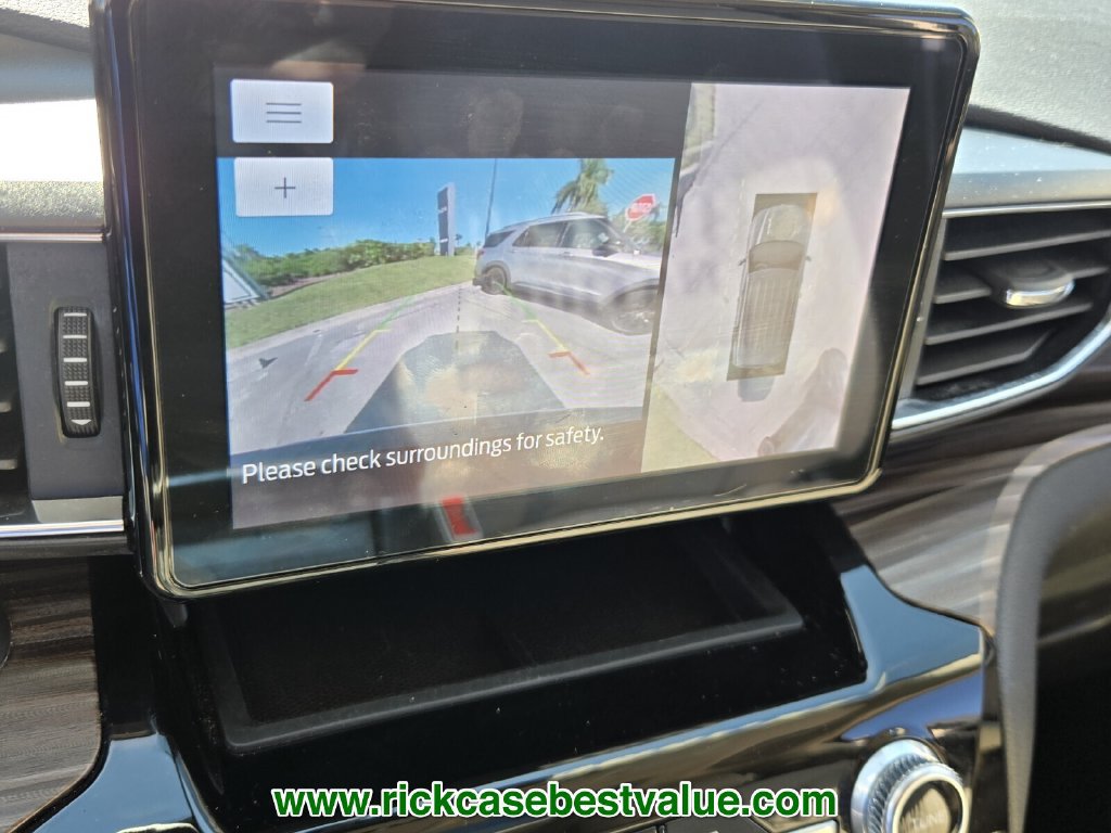 Used 2021 Ford Explorer Limited w/ Equipment Group 301A RWD image 22