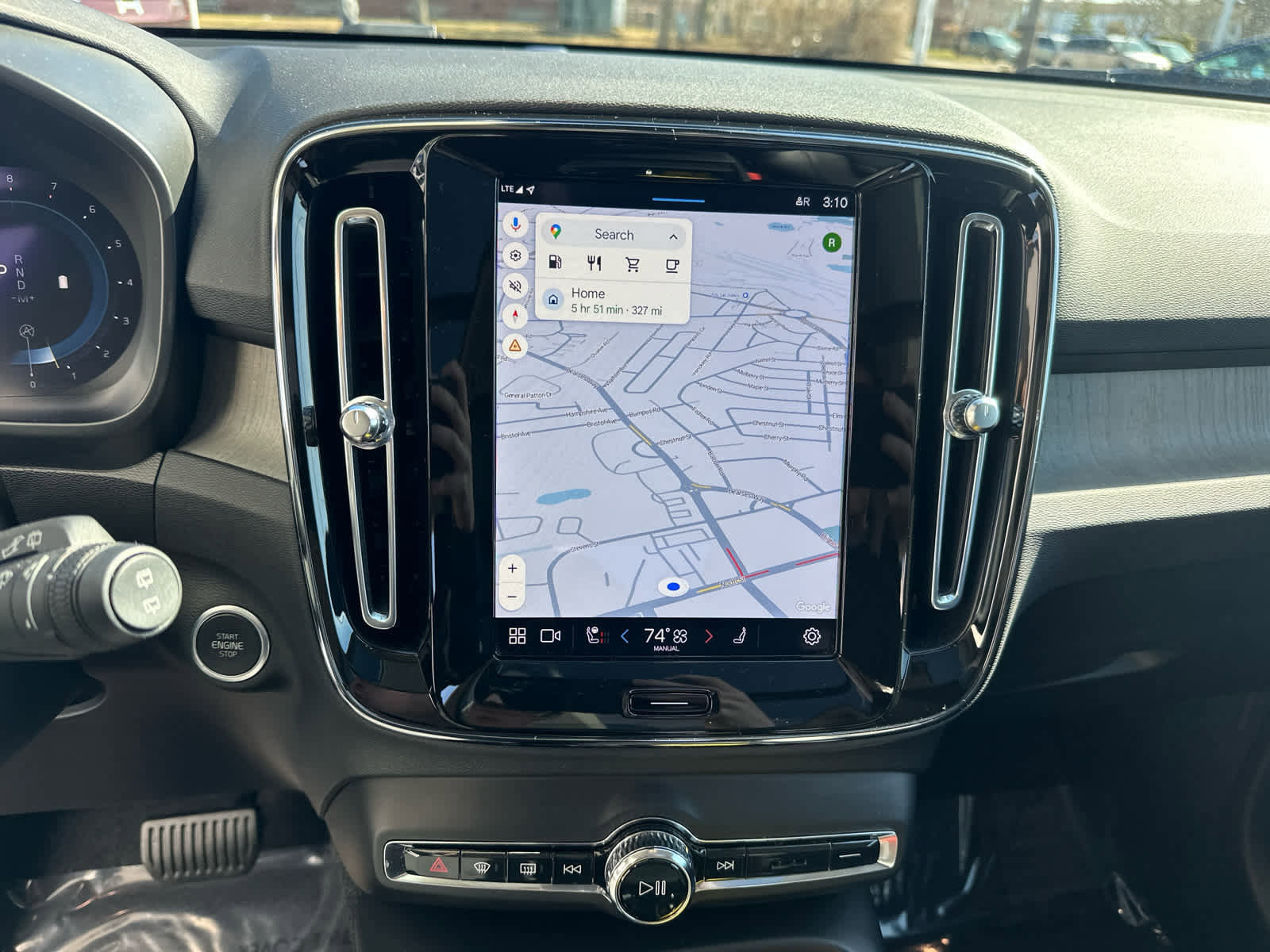 Used 2023 Volvo XC40 B5 Plus w/ Climate Package image 20