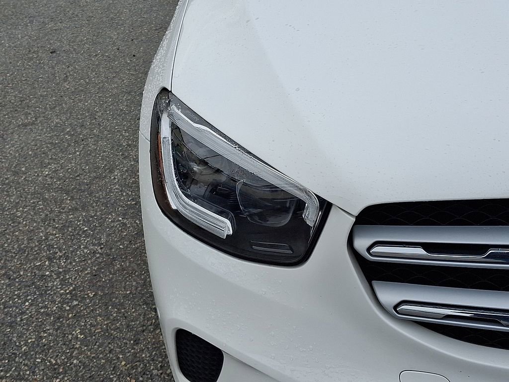 Used 2022 Mercedes-Benz GLC 300 GLC 300 image 9