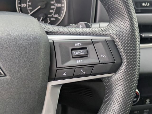 New 2025 Mitsubishi Outlander ES image 18