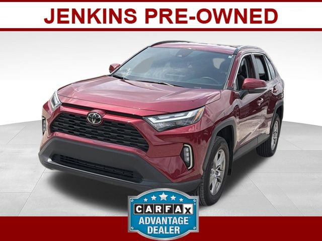 Used 2025 Toyota RAV4 XLE FWD image 1