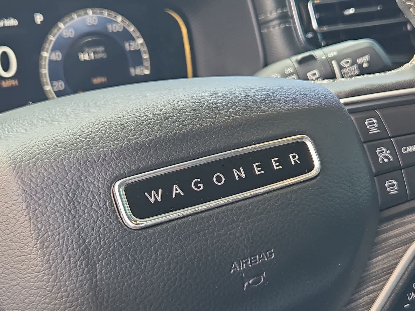 Used 2022 Jeep Wagoneer Series II RWD image 12