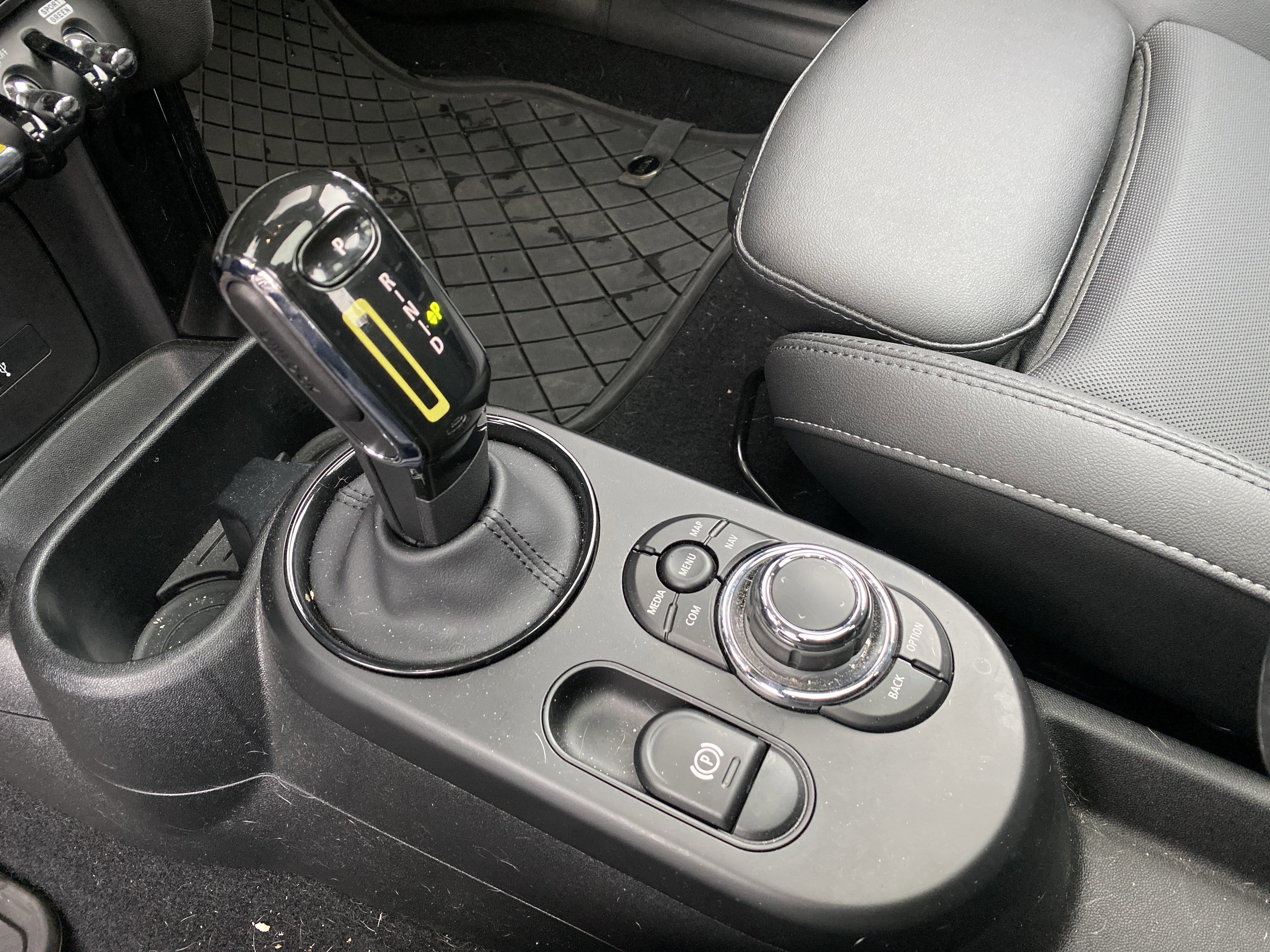 Certified 2024 MINI Cooper SE image 26