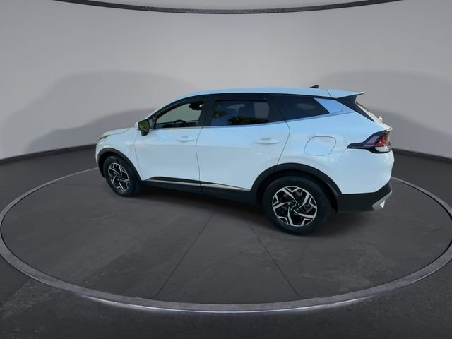 Used 2023 Kia Sportage LX FWD image 5