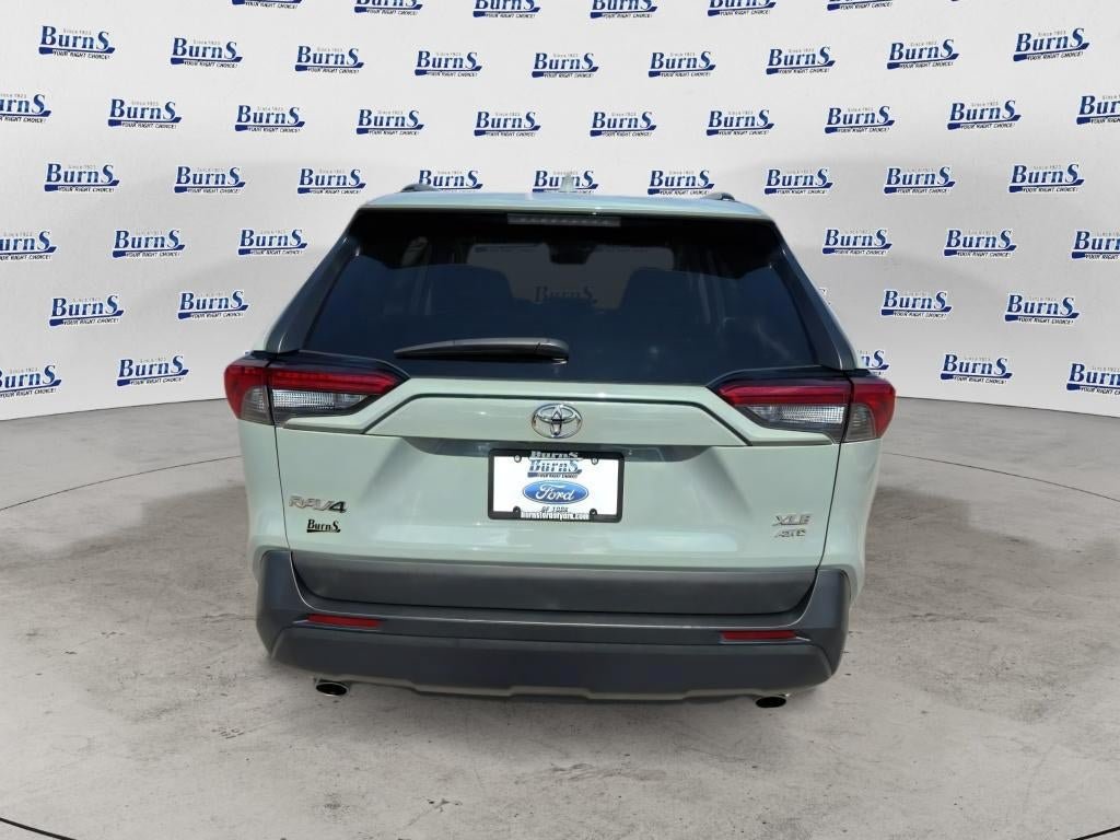Used 2020 Toyota RAV4 XLE w/ Convenience Package AWD/4WD image 6
