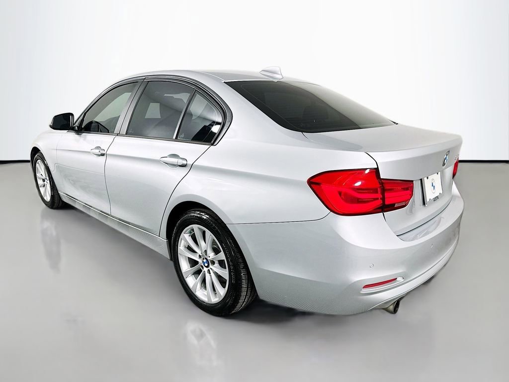 Used 2016 BMW 320i Sedan RWD image 7