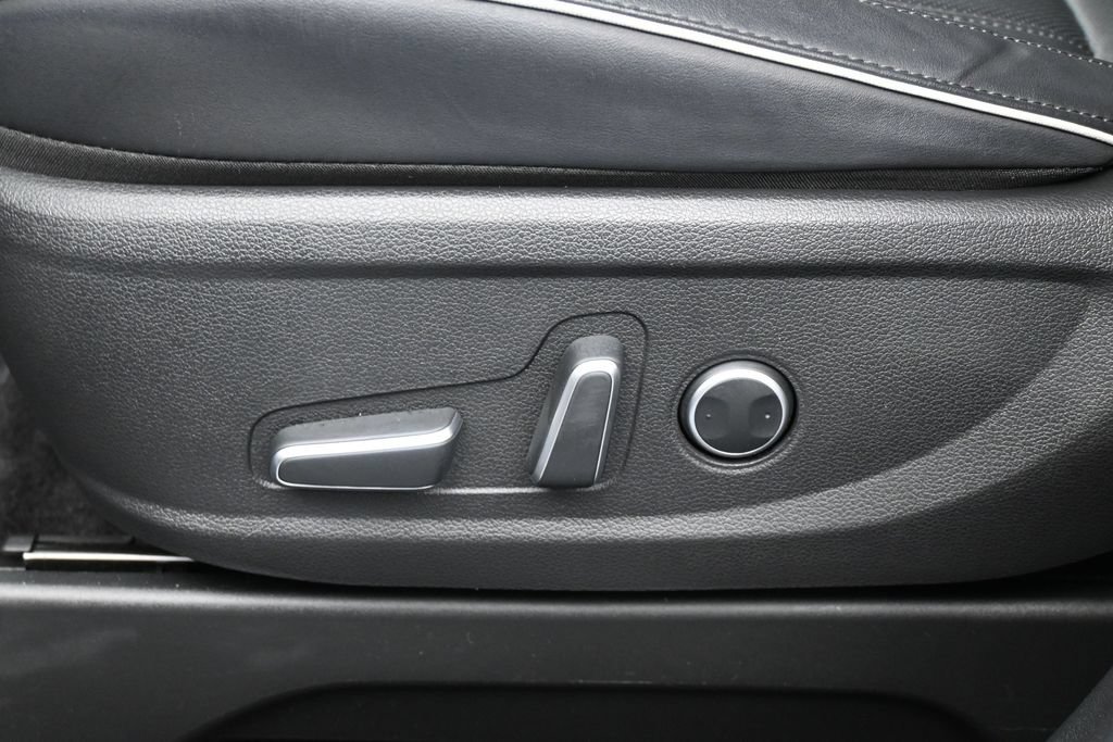 Used 2025 Hyundai Palisade SEL FWD image 12
