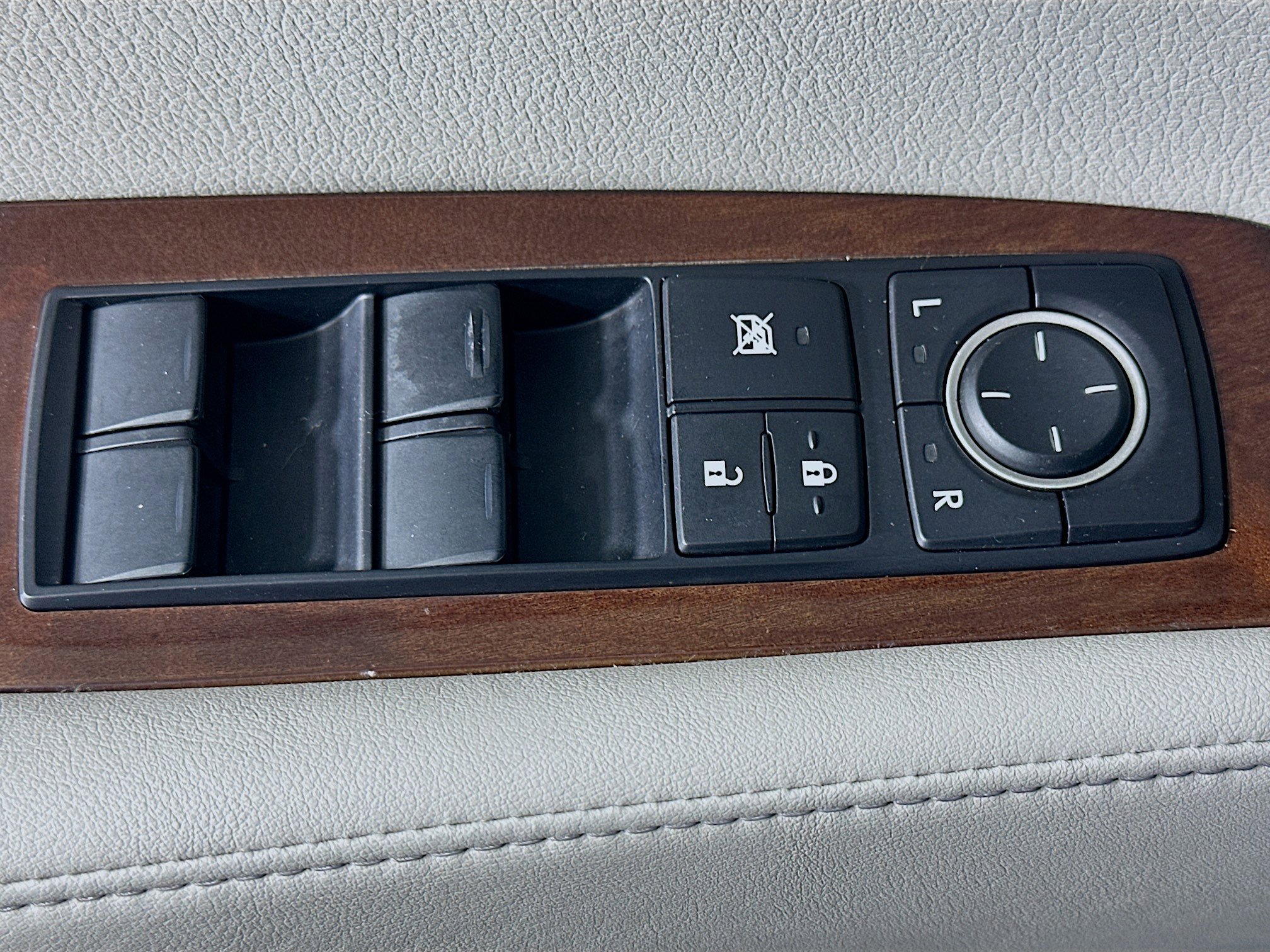 Used 2012 Lexus RX 350 2WD w/ Premium Pkg image 15