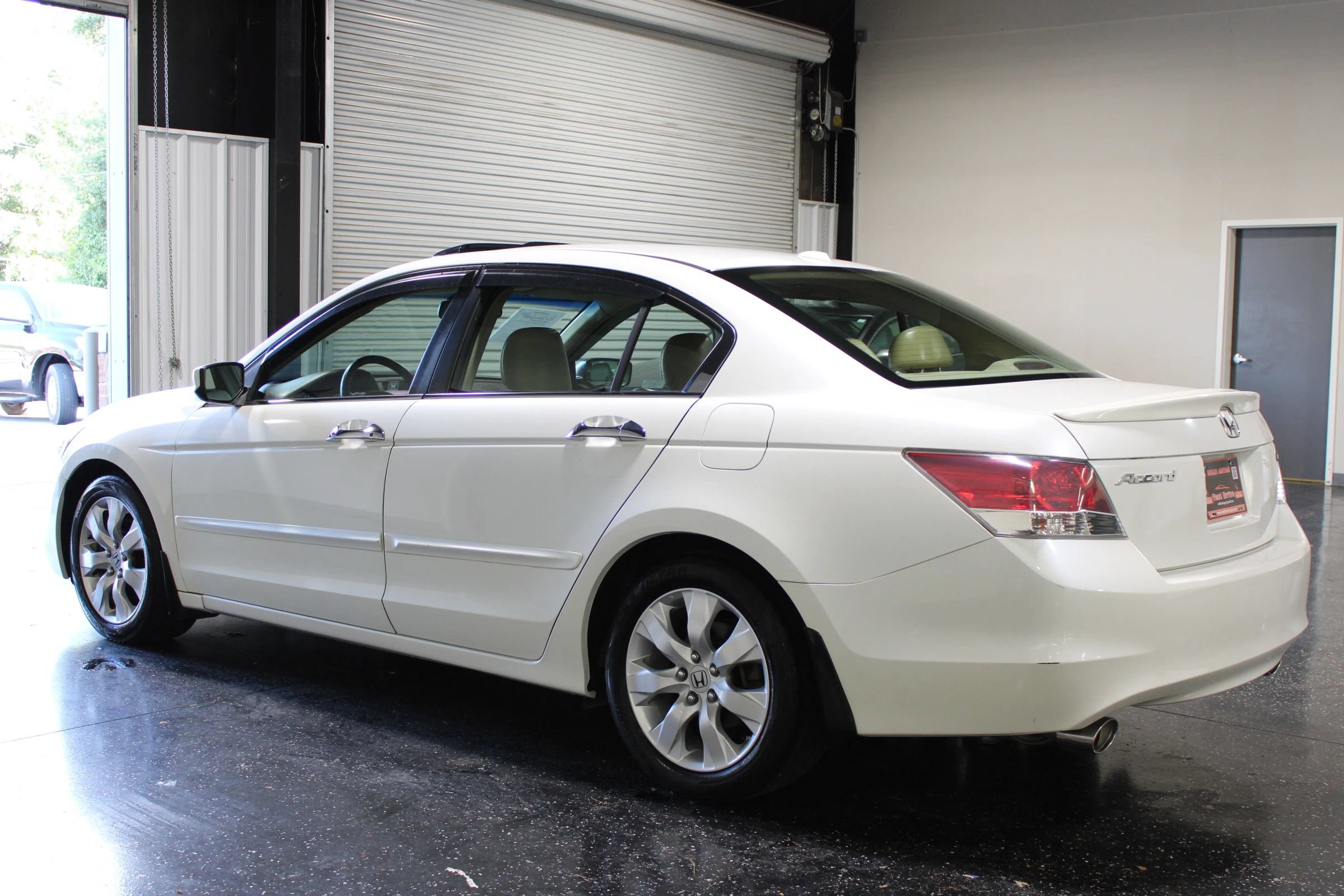 Used 2008 Honda Accord EX-L image 5
