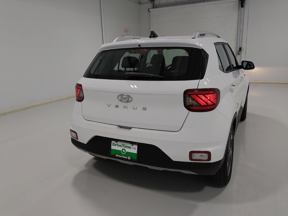 Used 2022 Hyundai Venue SEL image 7