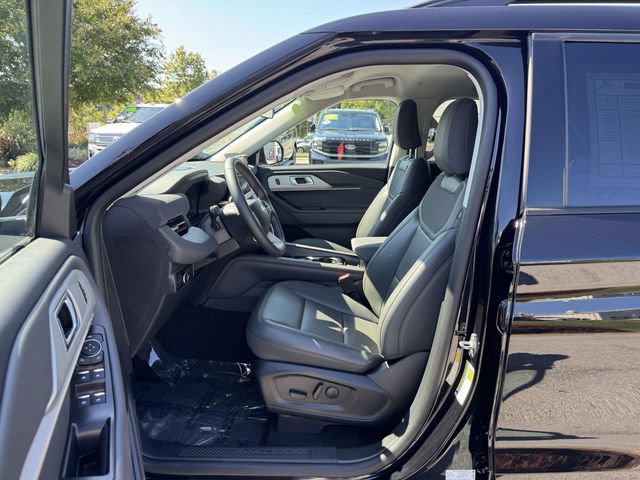 Used 2026 Ford Explorer Active w/ Active Comfort Package AWD/4WD image 17