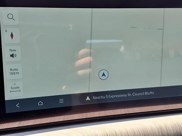 Used 2025 Hyundai Sonata Limited FWD image 16