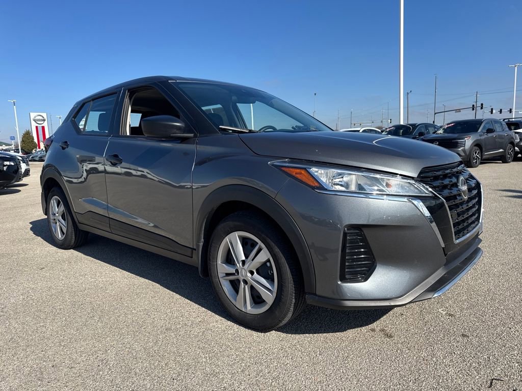 Used 2025 Nissan Kicks Play S image 9