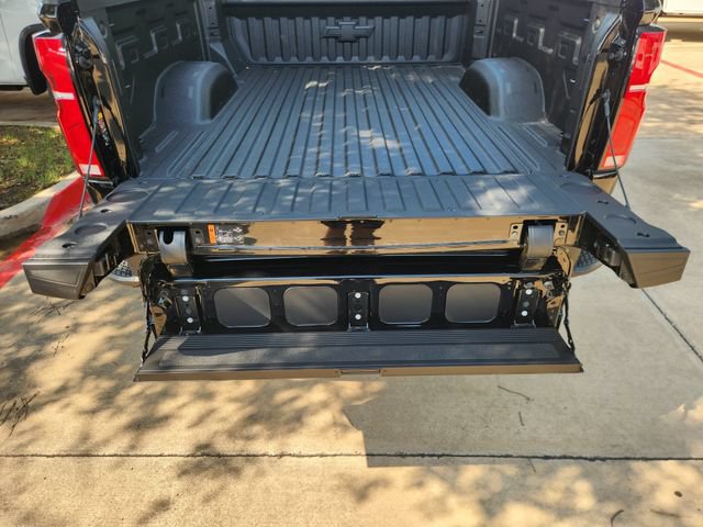 New 2026 Chevrolet Silverado 2500 ZR2 AWD/4WD image 33