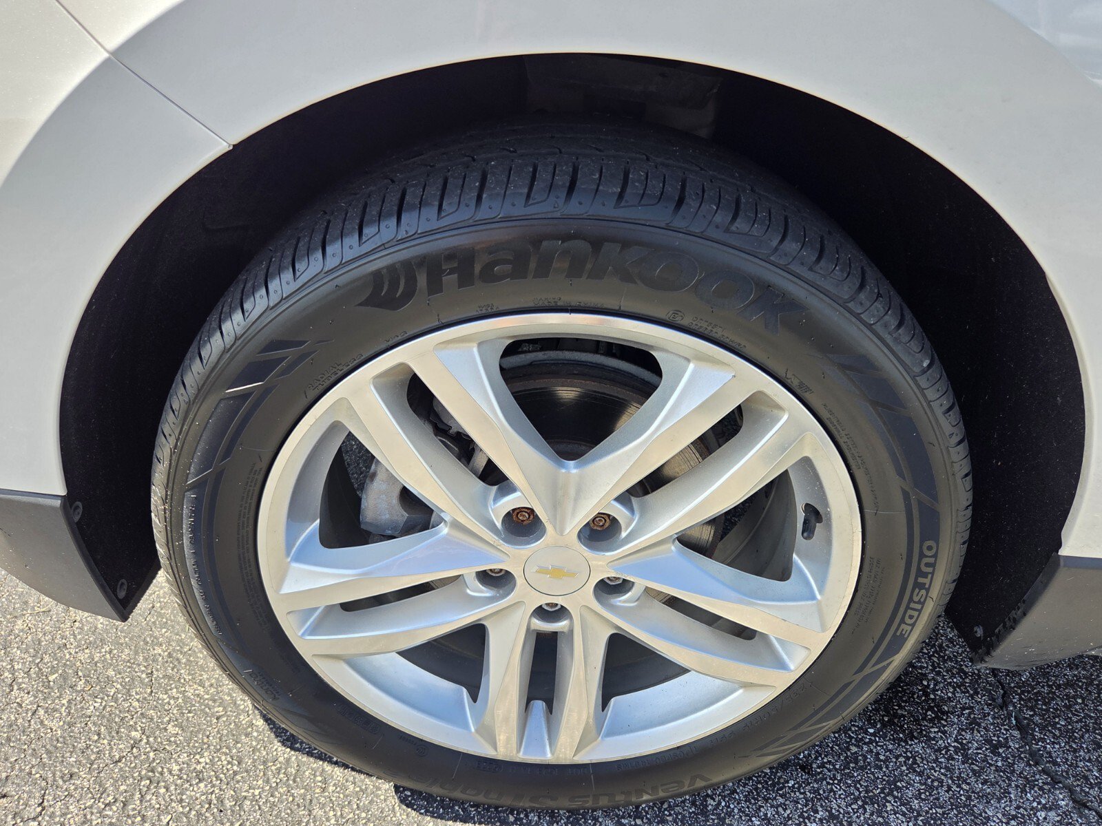 Certified 2018 Chevrolet Equinox Premier FWD image 19