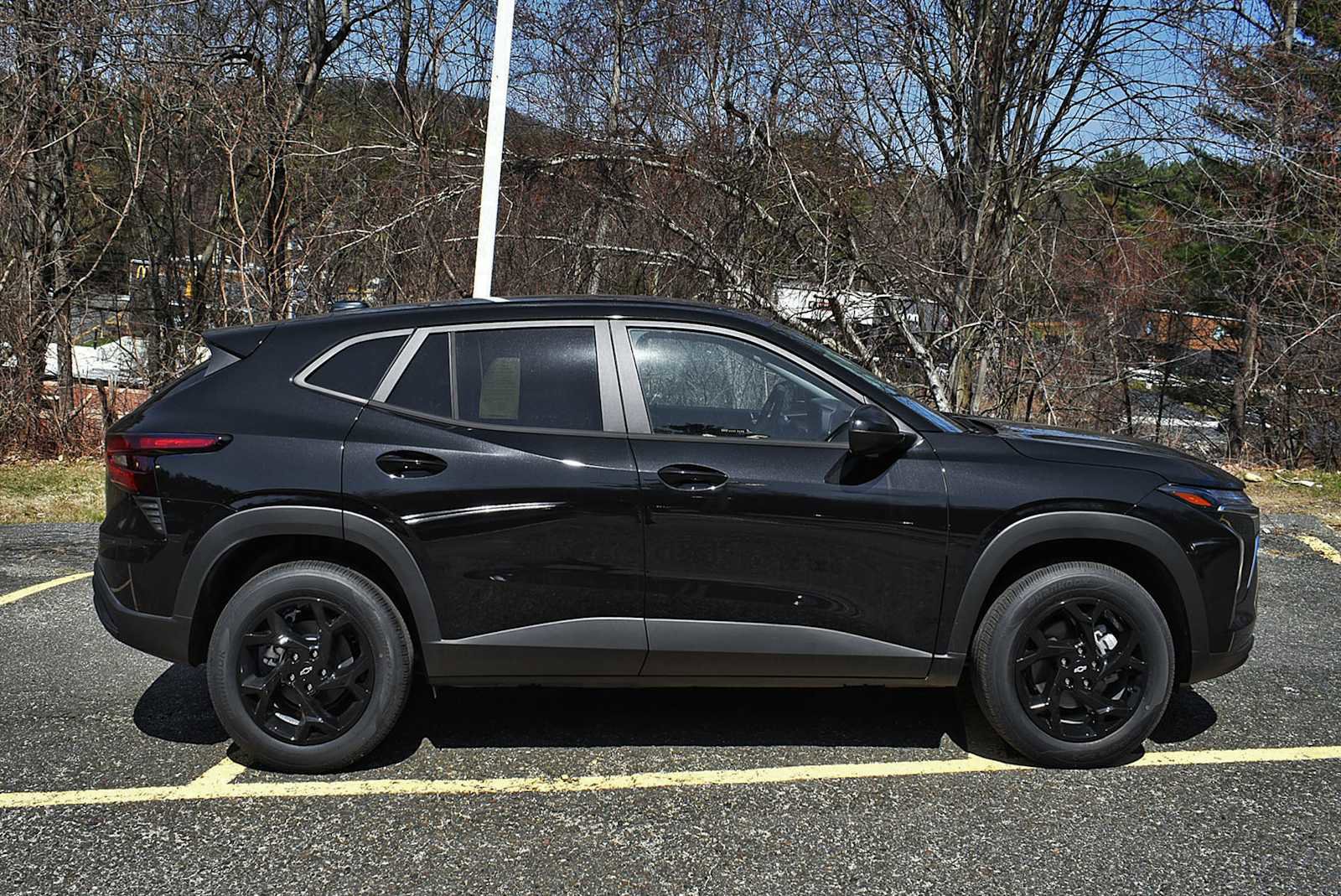 New 2026 Chevrolet Trax LS w/ LS Convenience Package image 6