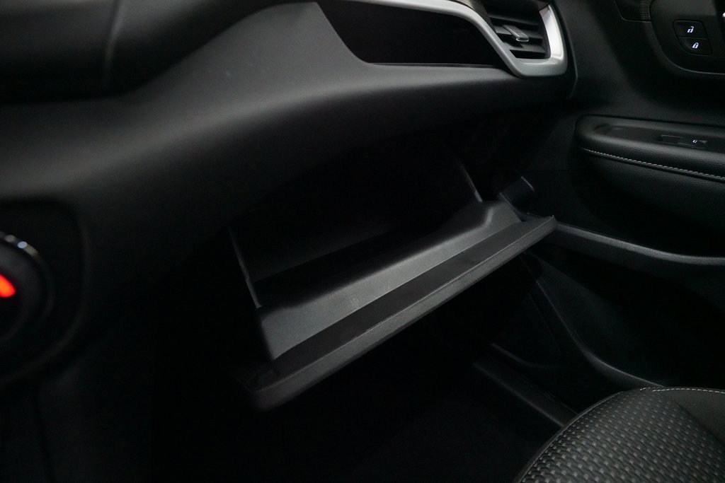 Used 2024 GMC Terrain SLE image 29