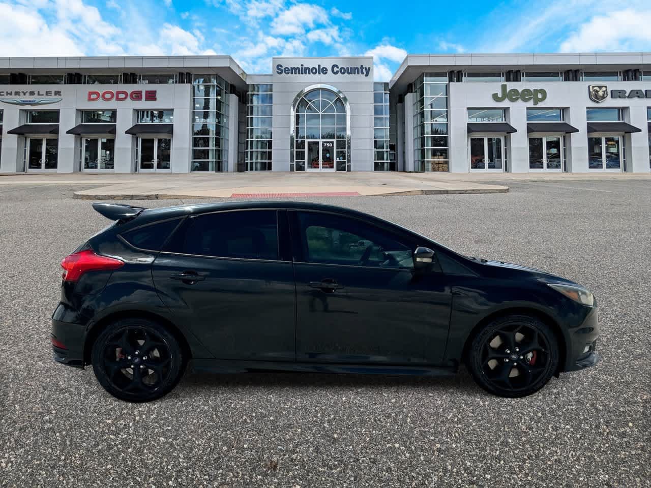 Used 2015 Ford Focus ST FWD image 9