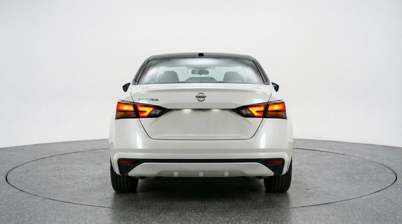 Used 2025 Nissan Altima 2.5 SV image 7