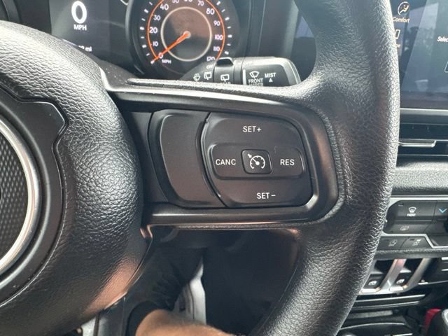Used 2026 Jeep Wrangler Sport AWD/4WD image 15