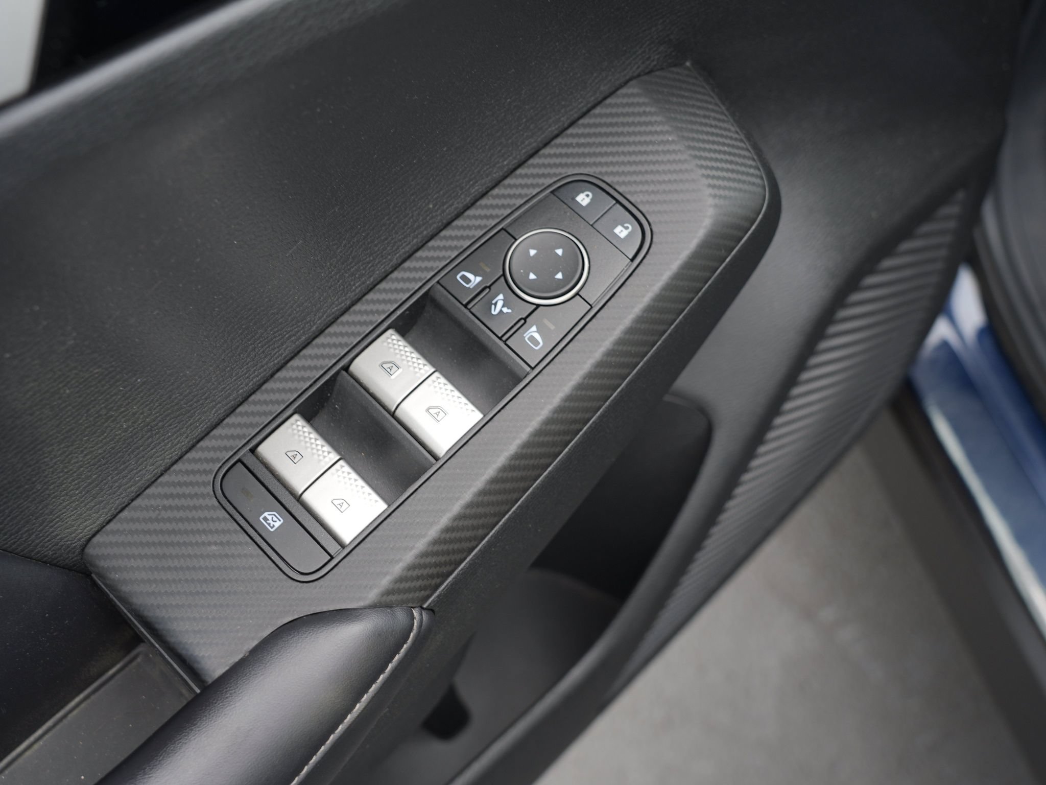 Used 2024 Mitsubishi Outlander SE AWD/4WD image 17