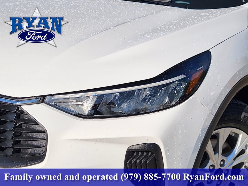 Certified 2025 Ford Escape Active FWD image 6