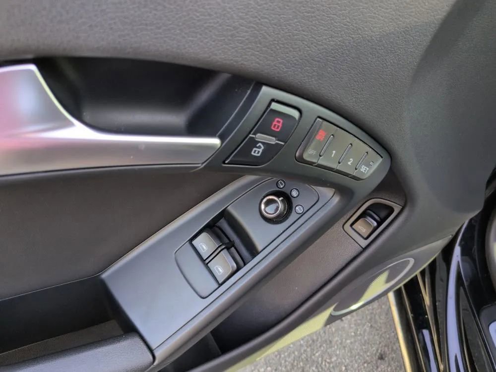 Used 2009 Audi S5 4.2 image 38