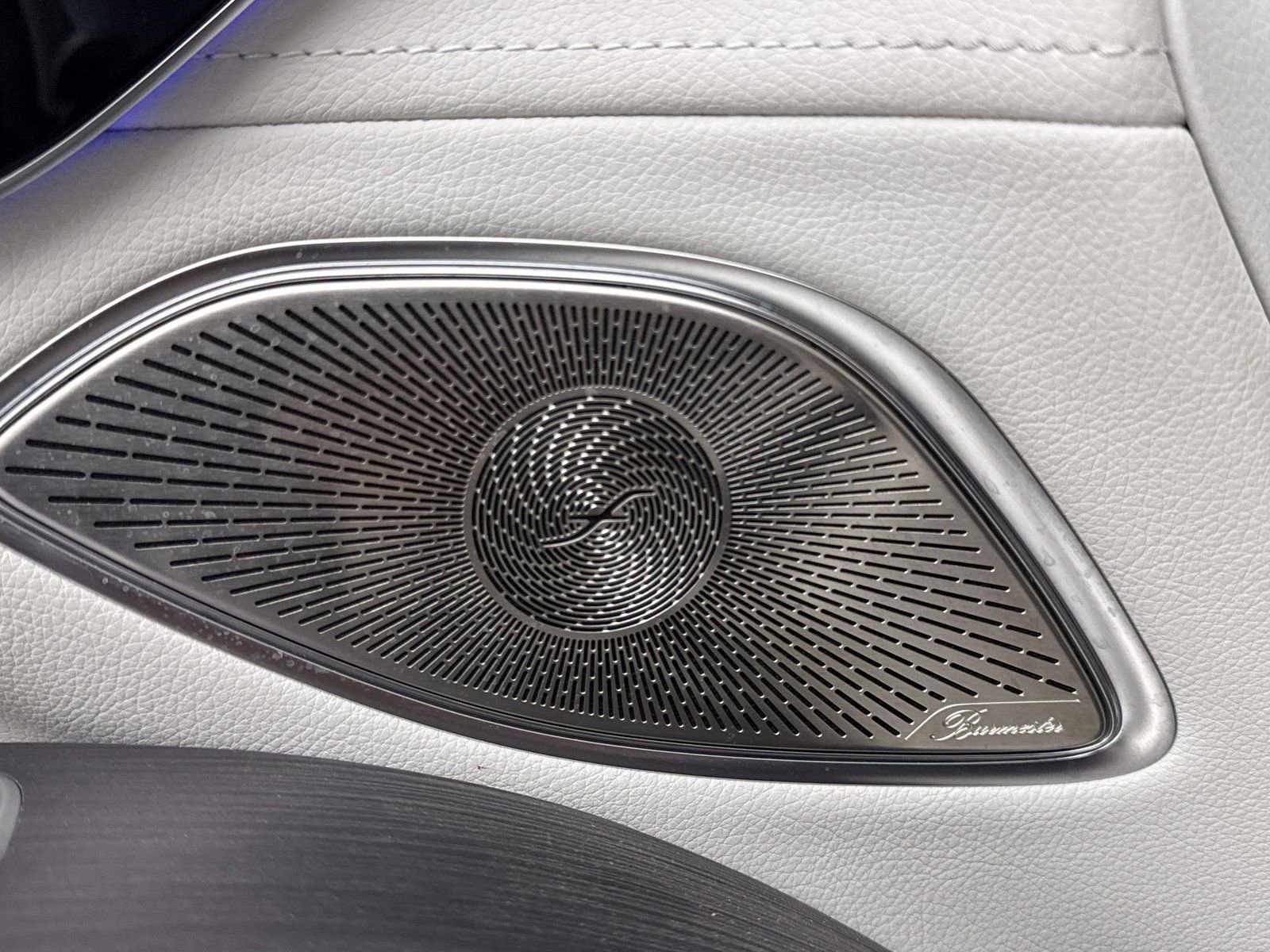 Used 2023 Mercedes-Benz EQS 580 4MATIC SUV image 31