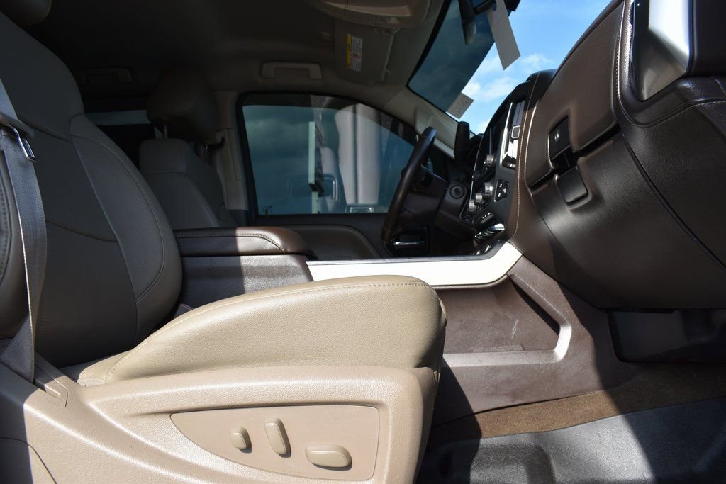 Used 2015 Chevrolet Silverado 2500 LTZ image 10